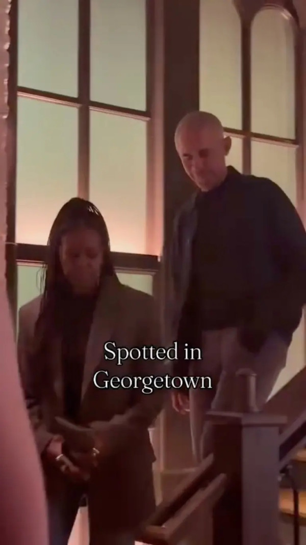 Barack Obama dan Michelle Kepergok Kencan di Restoran, Redam Rumor Cerai