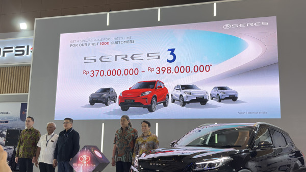 Seres 3 Resmi Mengaspal di PEVS 2025: SUV Listrik Penjelajah Urban dengan Harga Menggoda!