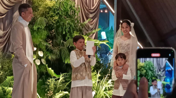 Andien dan Ippe Rayakan Satu Dekade Pernikahan Penuh Romansa di Kencana Valley
