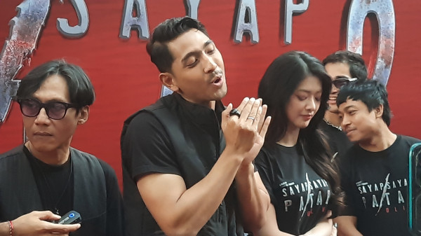Arya Saloka Tersenyum Ditanya soal Perceraian dengan Putri Anne