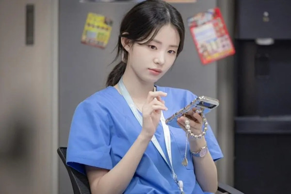 Daftar Usia dan Akun Instagram Pemain Drama Korea Resident Playbook