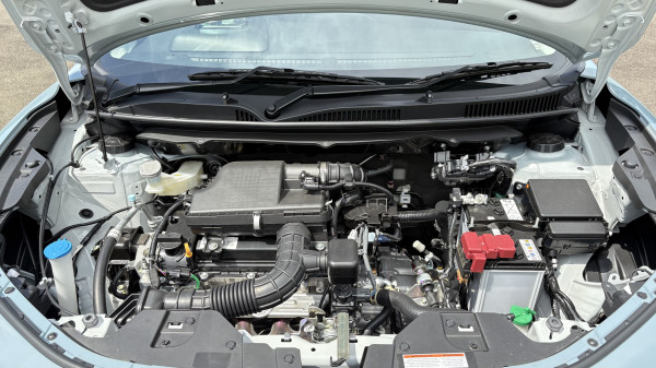 Intip Kemewahan dan Teknologi Suzuki Fronx: Sang Penantang Baru dengan Jantung Hybrid dan Perisai ADAS!