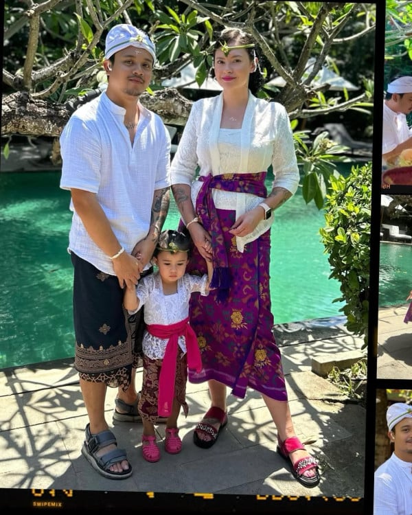 9 Artis Tampan yang Punya Istri Lebih Tua, Maxime Bouttier-Luna Maya Beda 10 Tahun