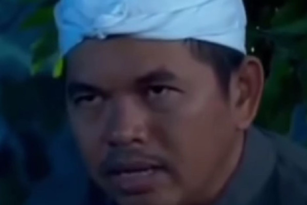 5 Potret Dedi Mulyadi Main Sinetron 7 Manusia Harimau, Sempat Adu Akting dengan Willy Dozan