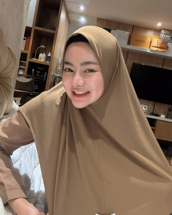 5 Potret Vitalia Shesya Mantan Model Seksi yang Kini Tampil Anggun Berhijab