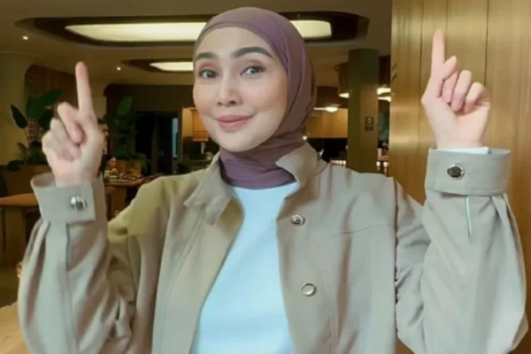 7 Artis Wanita yang Mantap Hijrah, Terbaru Vitalia Shesya