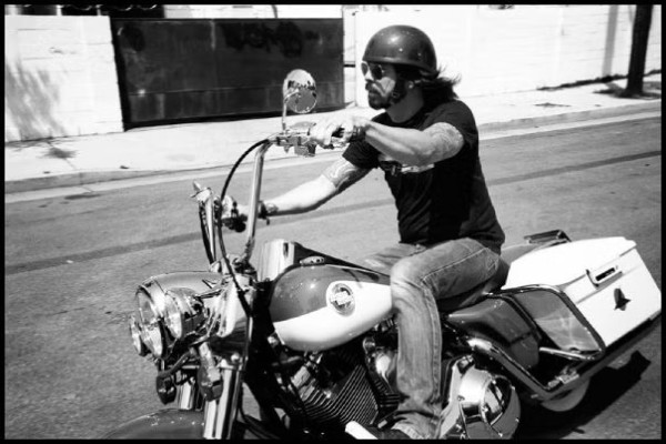 Kedekatan Harley Davidson dengan Dave Grohl, Foo Fighter, dan Nirvana