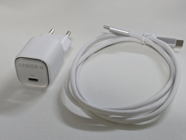 Anker Charger 140W dan Zolo Charger 30W, Charger Jawara yang Mengubah Cara Kita Menyuntik Daya!