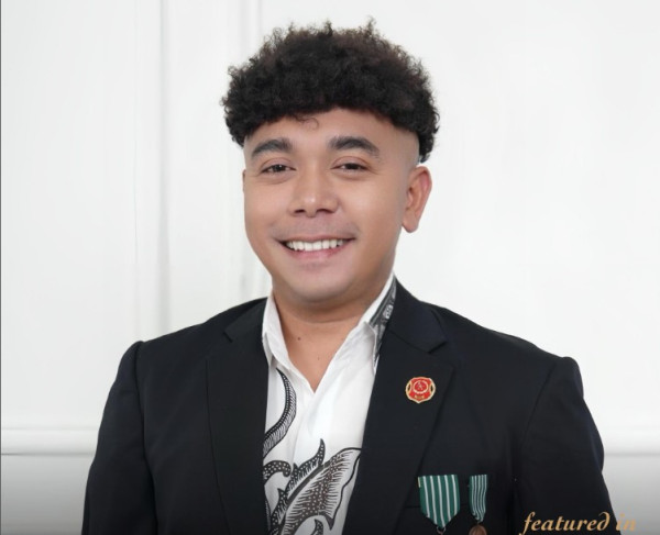 4 Tokoh Indonesia Lulusan Oxford University, Kampus Terbaik Dunia 2025