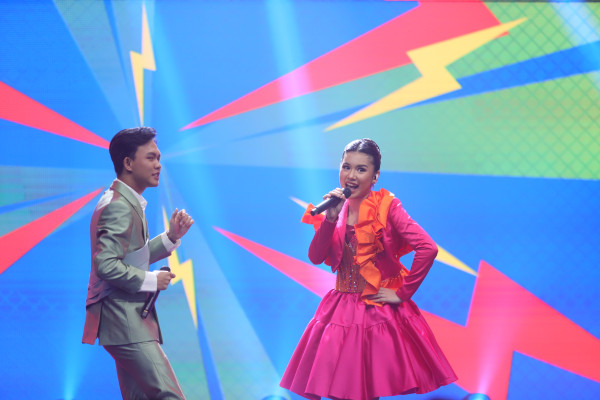 Fajar Noor dan Vanessa Zee Tampil Memukau di Panggung Digital Innovation Awards 2025