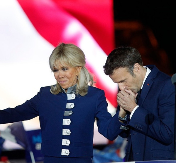Viral Aksi Brigitte Macron Tampar Presiden Prancis, Ini 6 Fakta Menarik sang Ibu Negara yang Tak Biasa