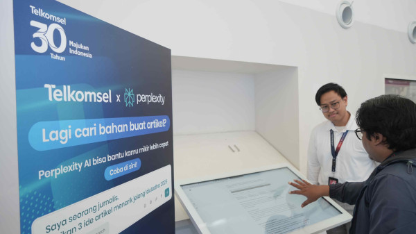 Sabang Sampai Merauke 'Melek' AI! Telkomsel Tebar Perplexity Pro, Siap Bikin UMKM 'Jago' Digital!