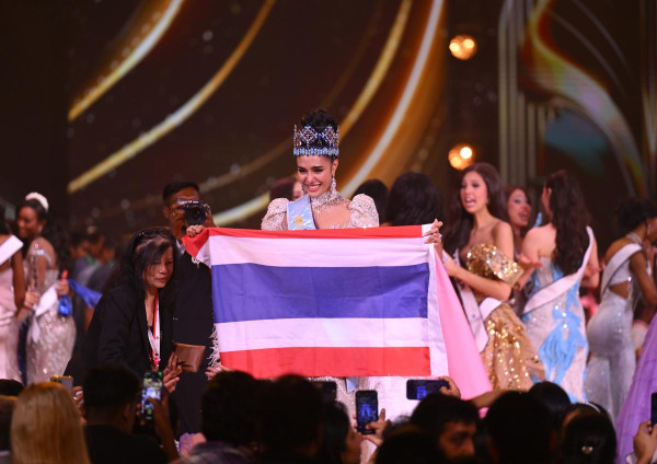 7 Potret Cantik Opal Suchata Chuangsri, Perempuan Thailand Pertama yang Jadi Miss World