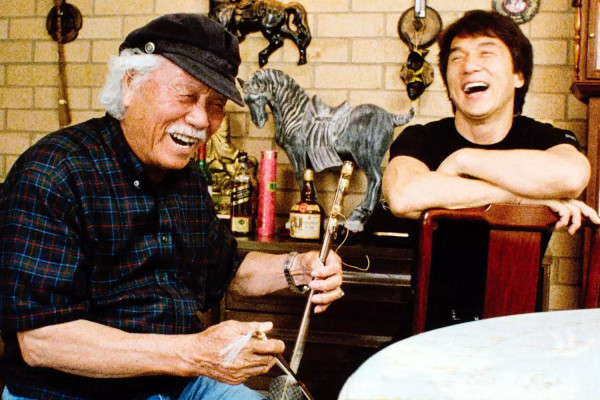Jejak Rahasia Keluarga Jackie Chan: Ibu Seludupkan Opium, Ayah Jadi Mata-mata