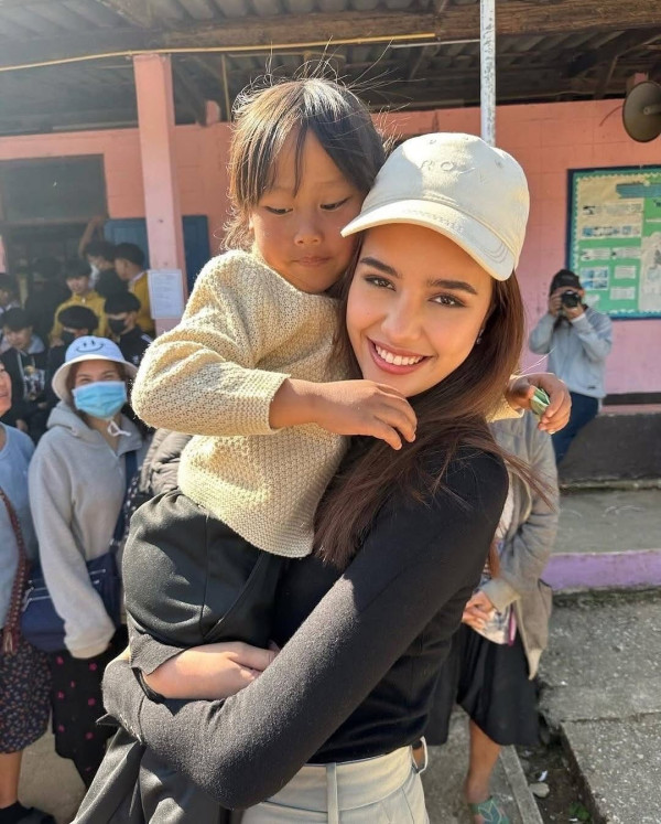 7 Potret Cantik Opal Suchata Chuangsri, Perempuan Thailand Pertama yang Jadi Miss World