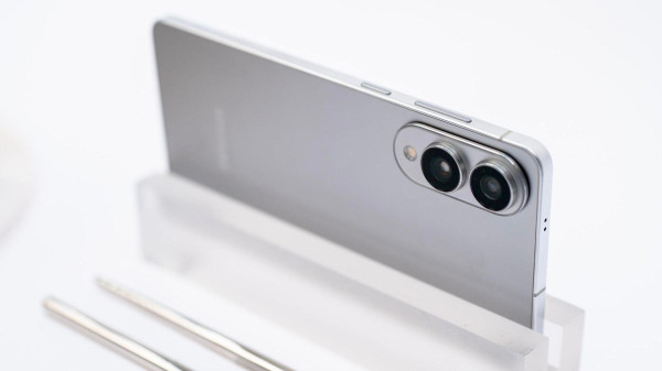 Samsung Bertaruh pada Bodi Setipis Kertas di Galaxy S25 Edge, Akankah Konsumen Tergocek?