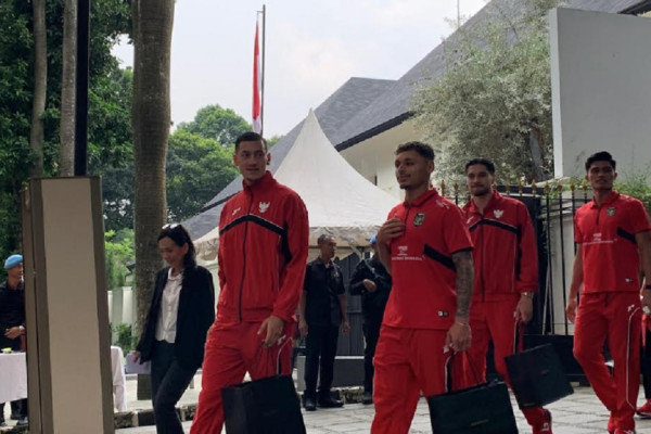 Presiden Prabowo Beri Hadiah Jam Rolex untuk Pemain Timnas Indonesia