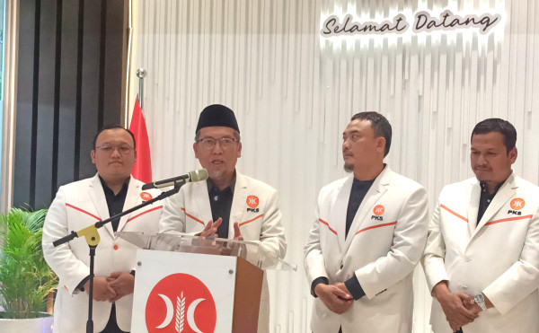 Profil Almuzzammil Yusuf, Presiden PKS 2025-2030