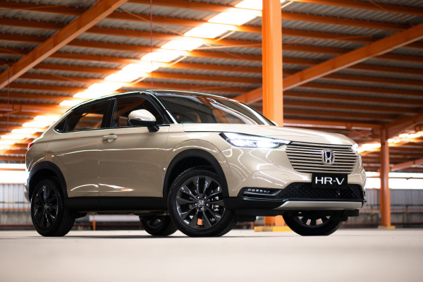 Bedah Tuntas Tiga Jantung Sang Ikon: Duel Performa HR-V Turbo, Bensin, dan Hybrid