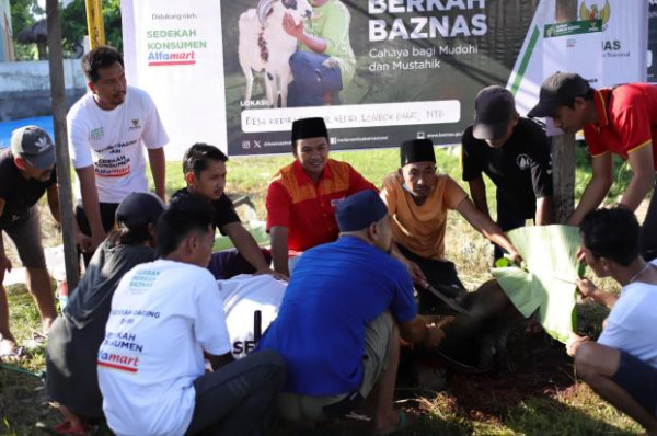 BAZNAS RI dan Alfamart Wujudkan Kurban Sedekah, Daging Kurban Sampai ke Banyumas