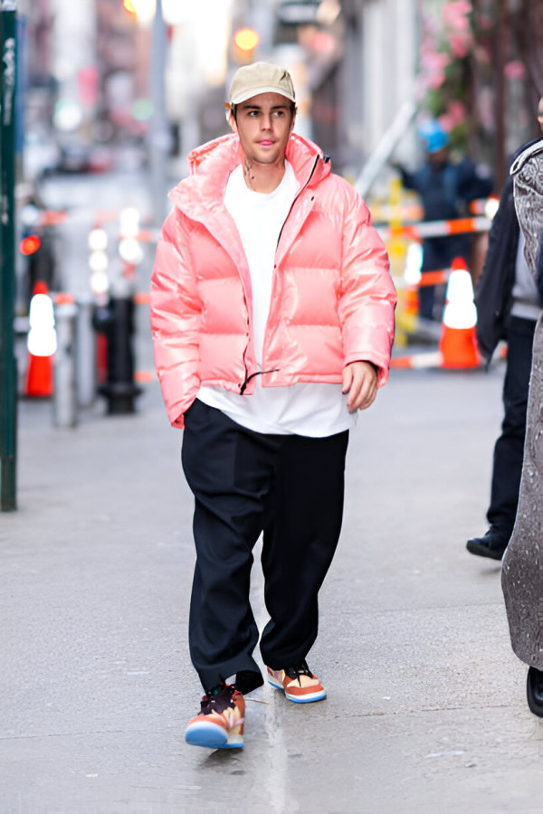 Justin Bieber Adu Mulut dengan Paparazzi: Tinggalkan Aku Sendiri!