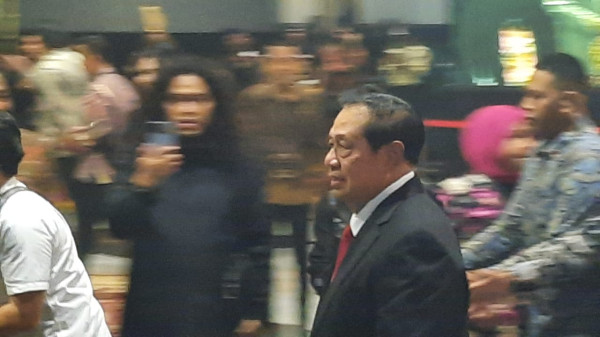 SBY Hadiri Ngunduh Mantu Al Ghazali dan Alyssa Daguise, Naik Pelaminan Beri Ucapan Selamat