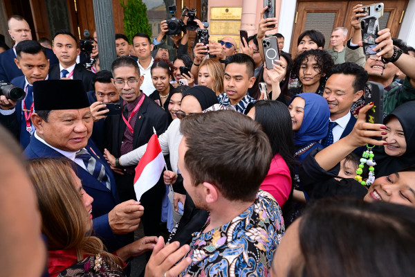 Momen Prabowo Disambut Diaspora Indonesia di Rusia