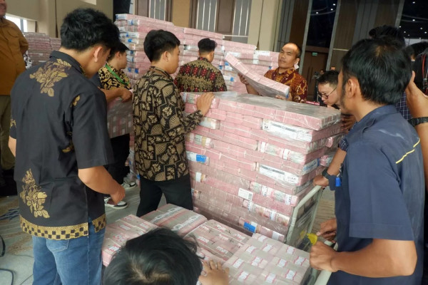 Rp11,8 Triliun Uang Hasil Korupsi Ekspor CPO Bisa untuk Apa Aja?