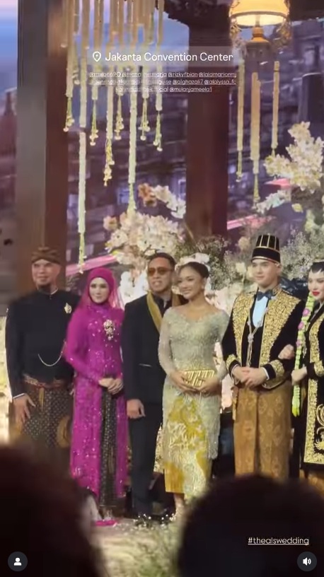 2 Potret Mulan Jameela Dampingi Ahmad Dhani di Pelaminan Al Ghazali, Gantikan Maia Estianty