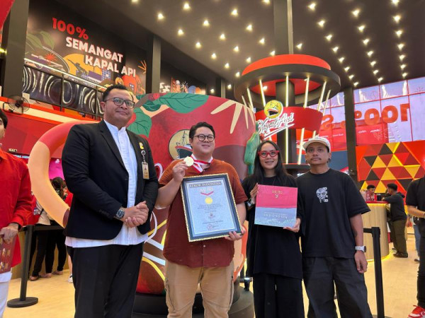 Kopi Kapal Api Bakar Semangat 100% di Jakarta Fair Kemayoran 2025!