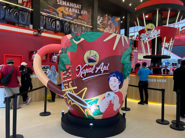 Kopi Kapal Api Bakar Semangat 100% di Jakarta Fair Kemayoran 2025!