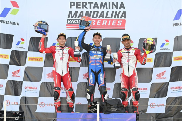 Merah Putih Berkibar di Kancah Internasional! Pembalap AHM Sabet Podium di Thailand dan Italia