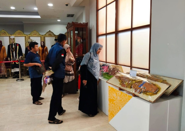 Melihat Koleksi Museum Betawi di Setu Babakan, Ada Roti Buaya hingga Katapel Raksasa