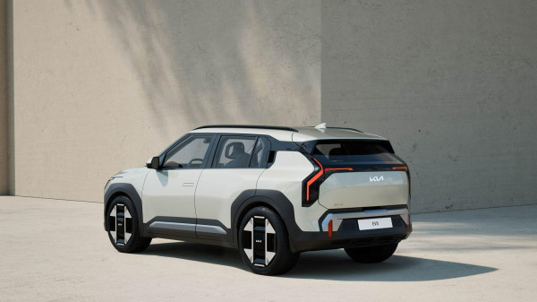 Tampil di GIIAS 2025, Ini Alasan Mengapa Kia EV3 Dinobatkan Jadi Mobil Terbaik Dunia 2025