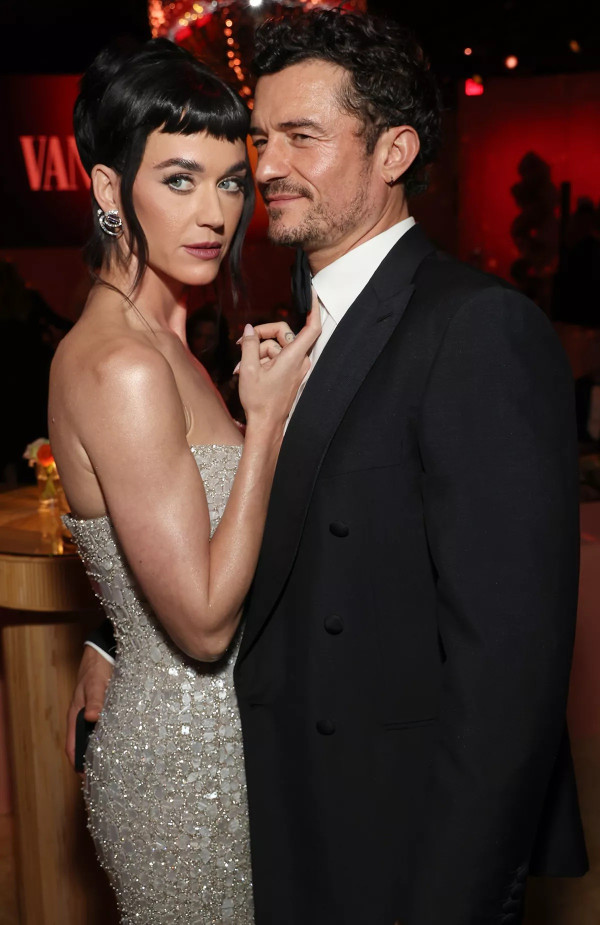 Katy Perry dan Orlando Bloom Putus setelah 9 Tahun Bersama