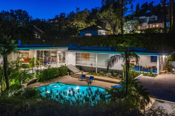 Rumah Mewah Brad Pitt Dibobol Maling, Pelaku 3 Orang Masuk Lewat Jendela