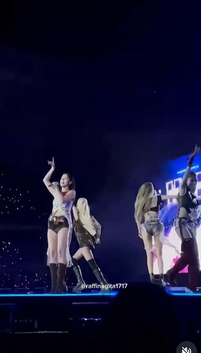 Nagita Slavina Terbang ke Korea Demi Konser BLACKPINK, Netizen: The Real Blink