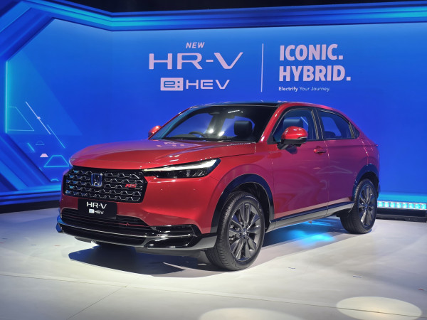 Medan Perang Mobil Hybrid Juli 2025: Dari Ertiga Rp200 Jutaan hingga Alphard Rp1,8 M, Ini Jagoan di Tiap Kelas!