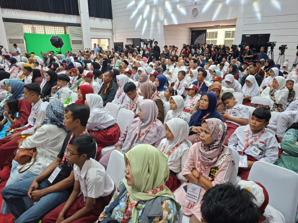 Cak Imin dan Gus Ipul Hadiri Pembukaan Sekolah Rakyat di Cibinong