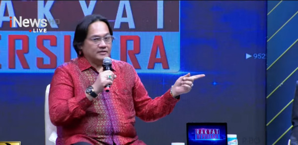 Farhat Abbas Anggap Motif Roy Suryo Cs Menuduh Ijazah Jokowi Palsu Dendam Politik