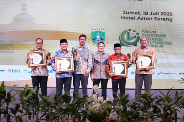Wakil Ketua DPRD Kota Tangerang Raih Penghargaan Bergengsi dalam PIMRED Award 2025