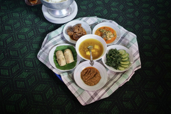 Tradisi Bedulang Bangka Belitung, Makan Bersama dalam Nuansa Kearifan Lokal