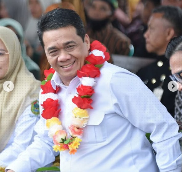 Jejak Pendidikan Wamendes Ariza Patria yang Rangkap Jabatan sebagai Komisaris Telkomsel