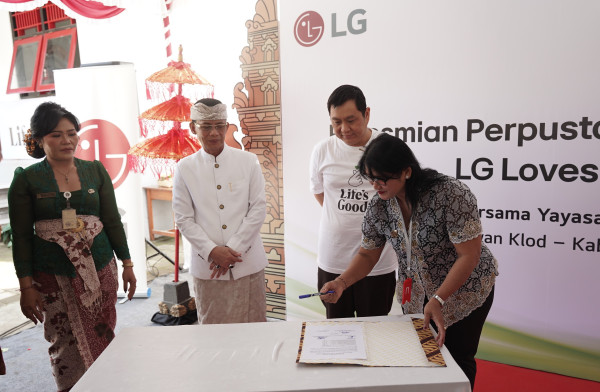 Senyum Merekah di Klungkung Bali: Ratusan Siswa SD Sambut Oase Membaca dari LG