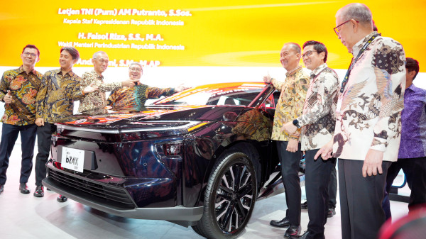 Toyota Resmi Rakit bZ4X di Tanah Air, Sinyal Harga Lebih Murah di Depan Mata