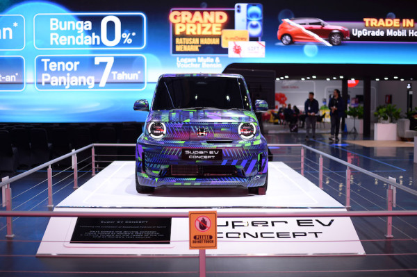 Sinyal Kuat Mobil Listrik Murah Honda? Super EV Concept Debut di GIIAS, Janjikan Sensasi Fun to Drive