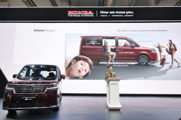 Lebih dari 100 Alasan untuk Jatuh Cinta: Honda Luncurkan Step WGN e:HEV, Istana Berjalan Keluarga Indonesia