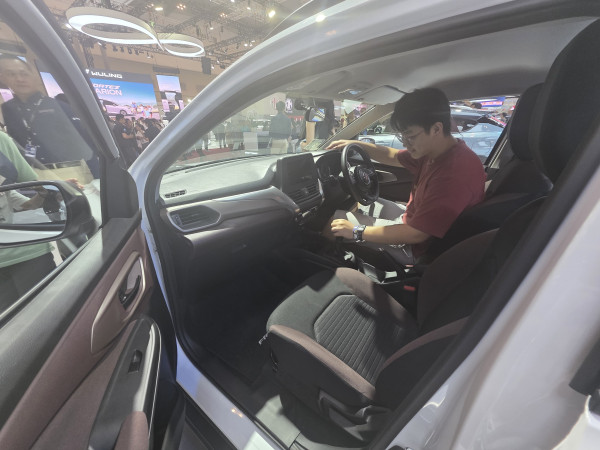 Tampang Coupe, Jagoan di Jalan Rusak: Inilah Suzuki Fronx, SUV Baru yang Punya Segalanya