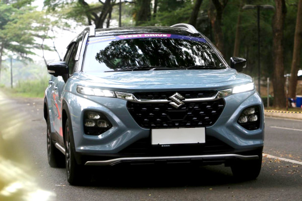 Antrean Mengular Demi Sang Primadona Baru: 66% Pengunjung GIIAS Pilih Siksa Suzuki Fronx, Ini Kata Mereka