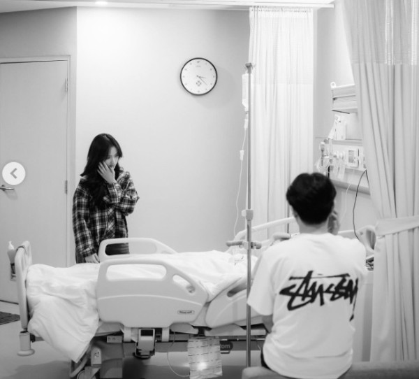 Bestie! Momen Fuji Temani Erika Carlina Melahirkan Anak Pertama